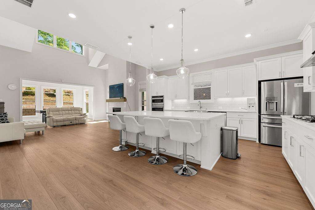 144 Wards Crossing Way Property Photo 2