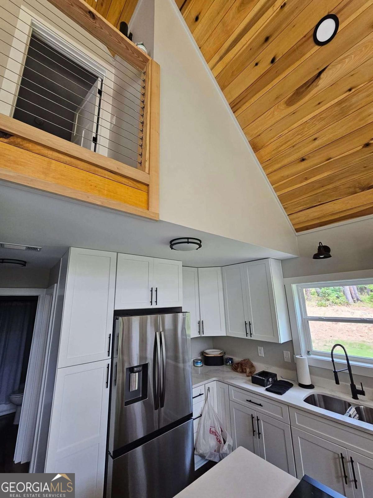 2595 Omaha Drive Property Photo 10