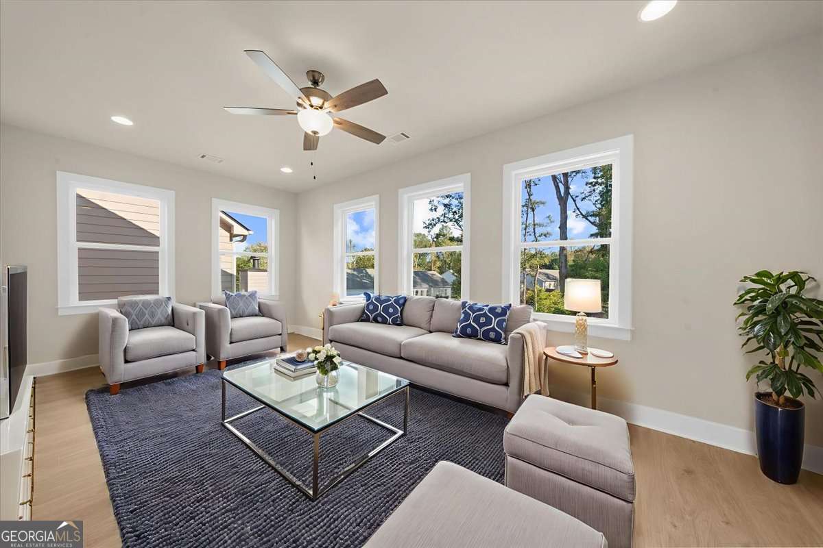 5582 Overview Drive Property Photo 6