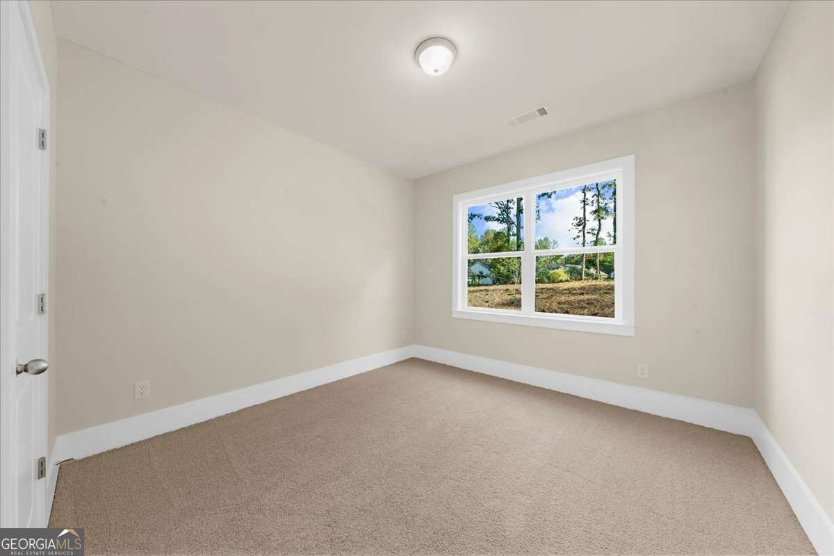 5582 Overview Drive Property Photo 7