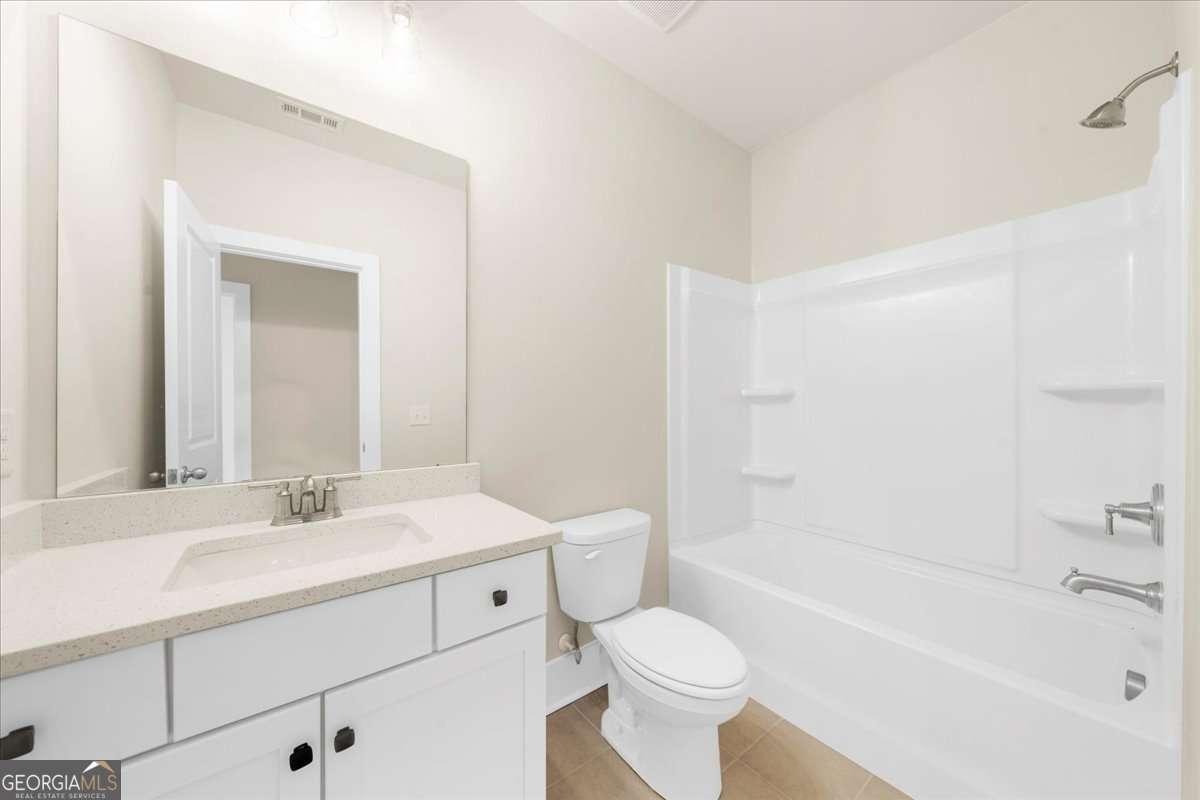 5582 Overview Drive Property Photo 8