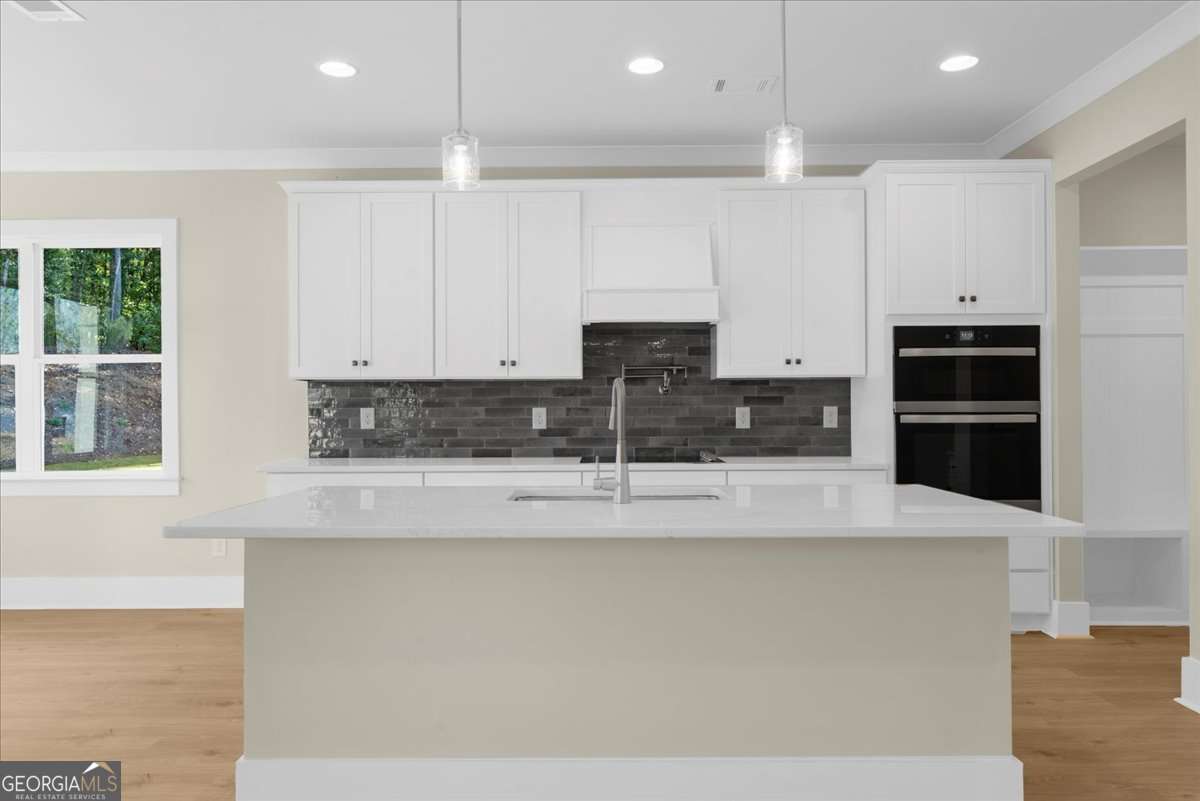 5582 Overview Drive Property Photo 15