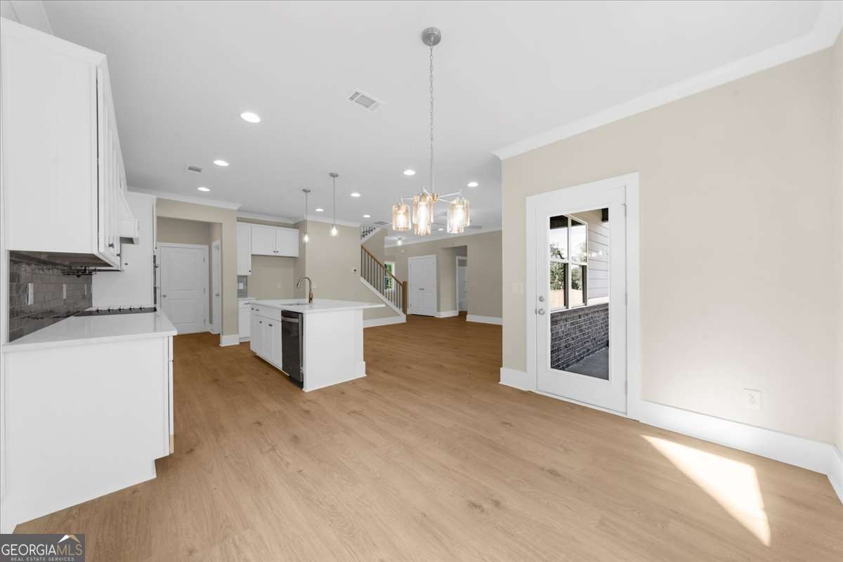 5582 Overview Drive Property Photo 21
