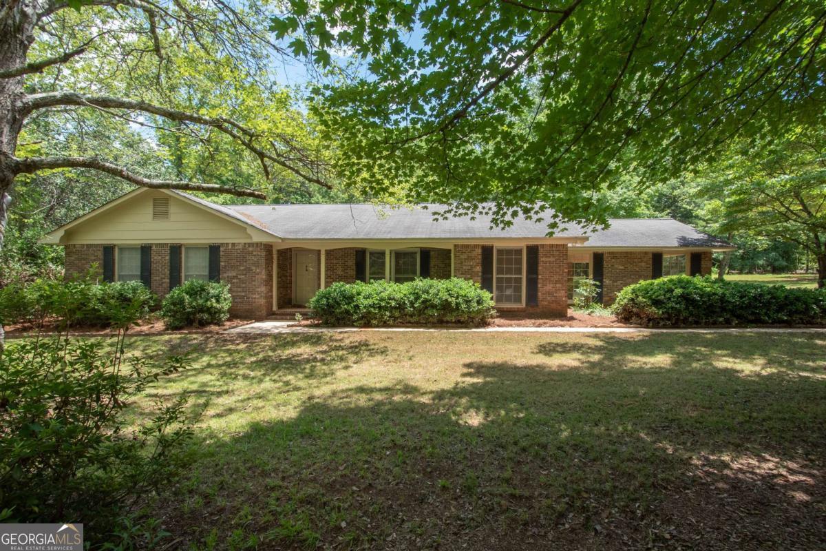 308 Sullivan Circle Property Photo 1