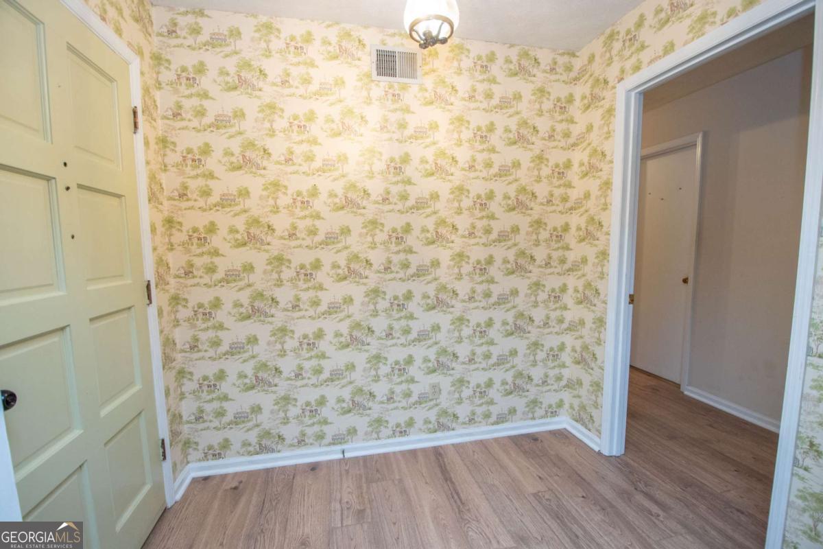 308 Sullivan Circle Property Photo 5