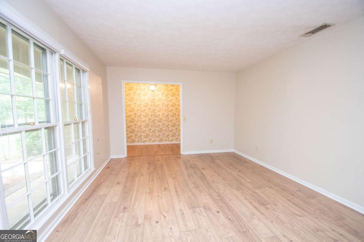 308 Sullivan Circle Property Photo 8