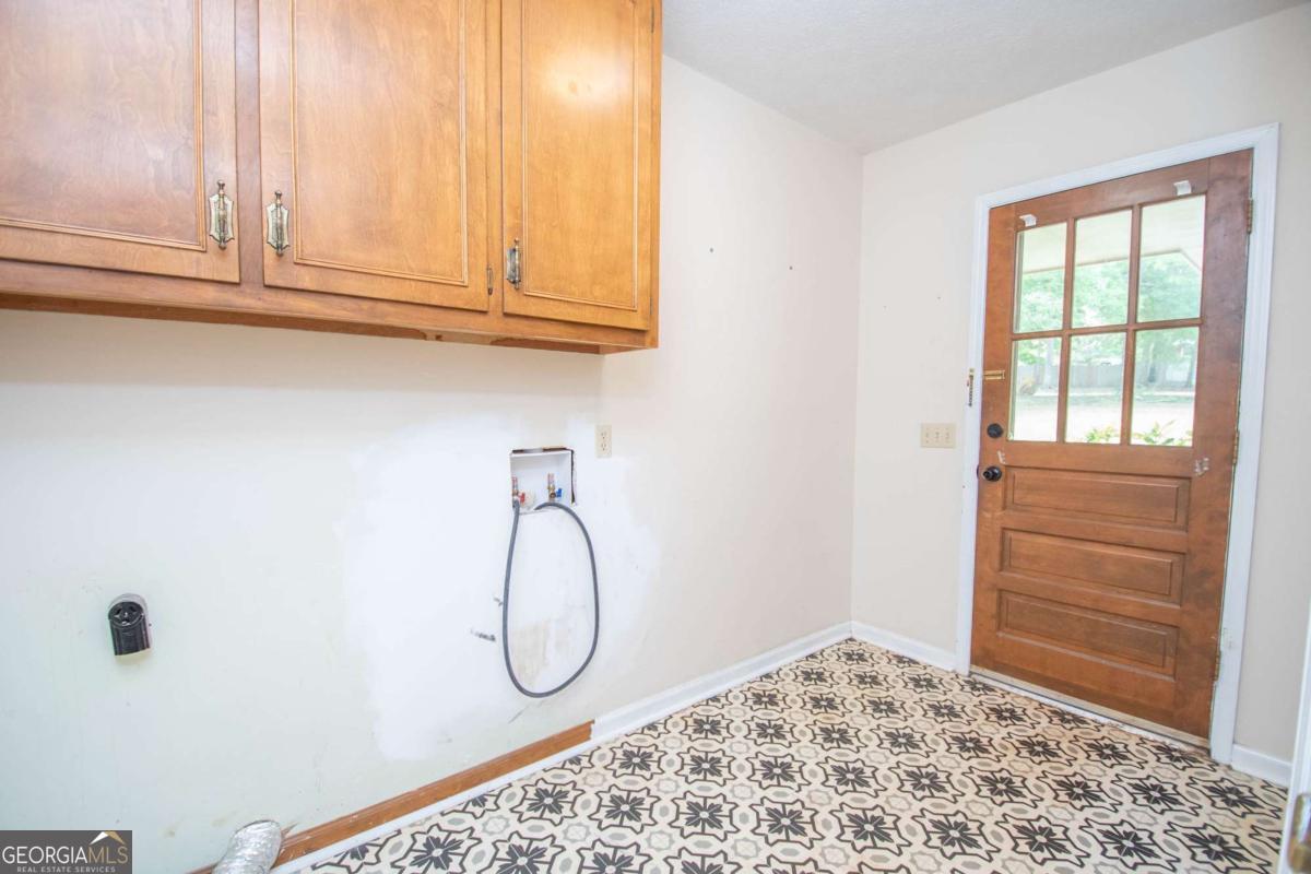 308 Sullivan Circle Property Photo 15
