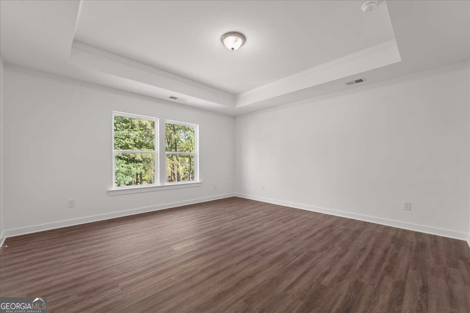 546 Lillian Way Property Photo 17