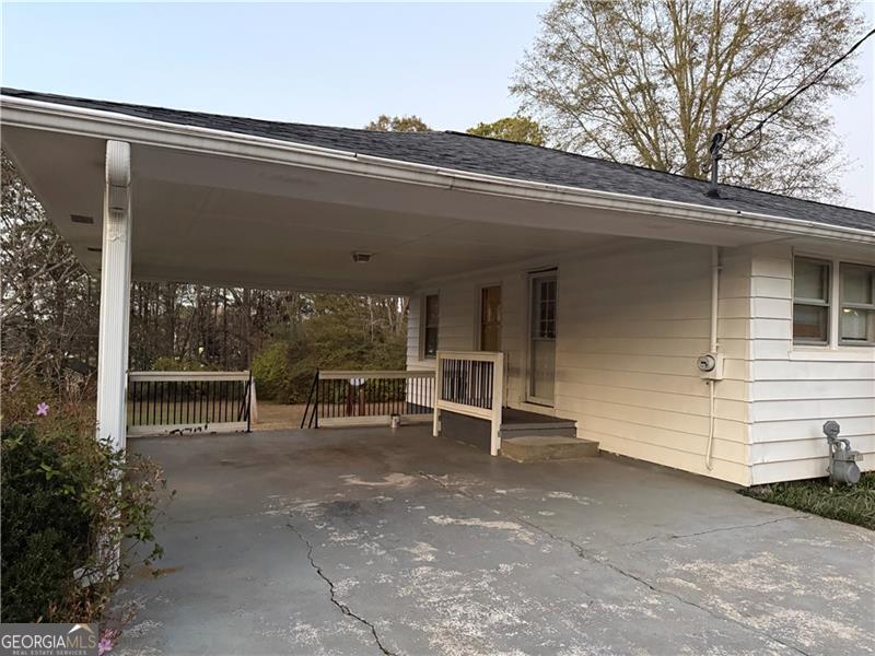 498 Ridge Avenue Sw Property Photo 4