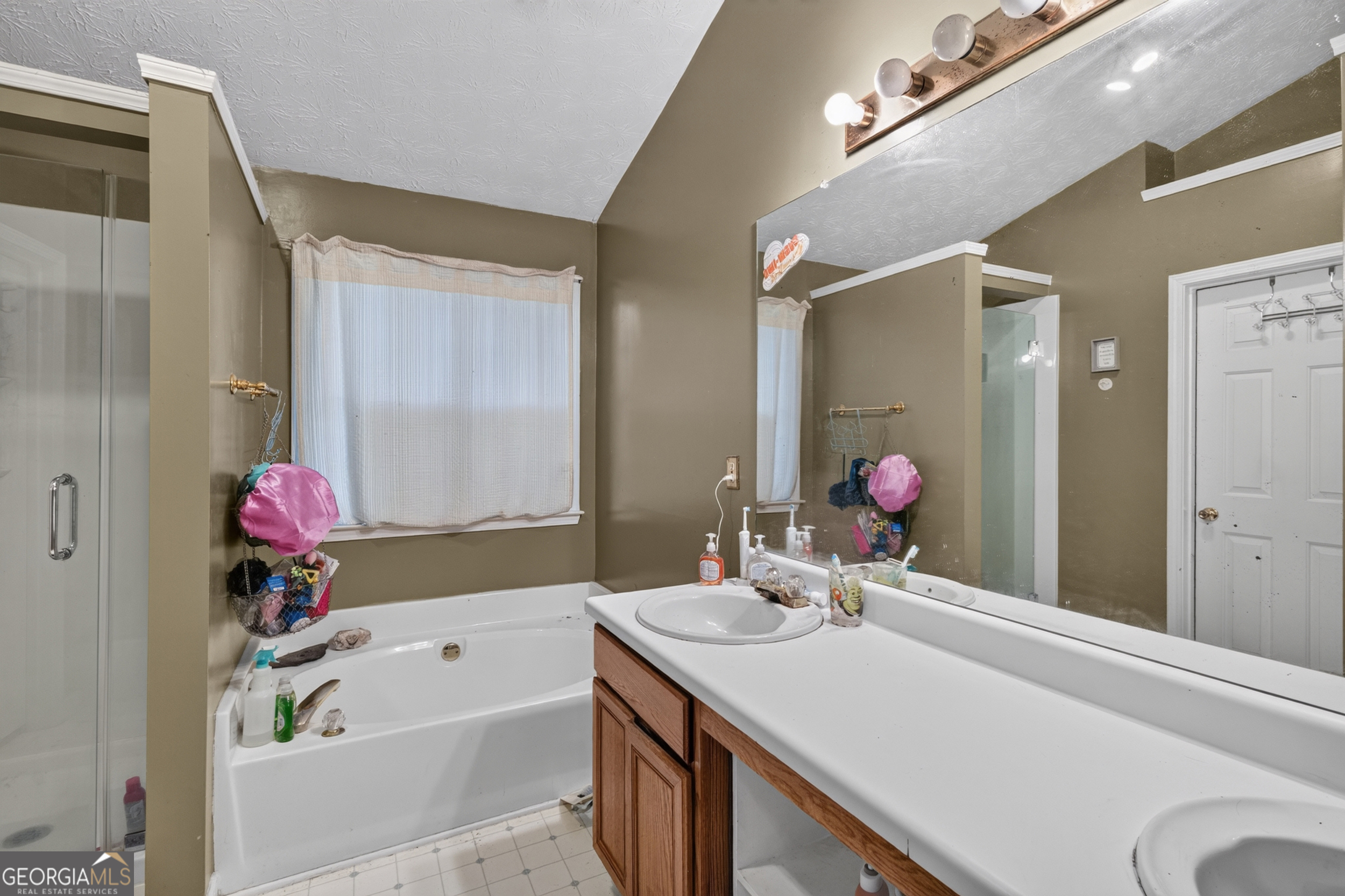 855 Underhill Court Property Photo 12