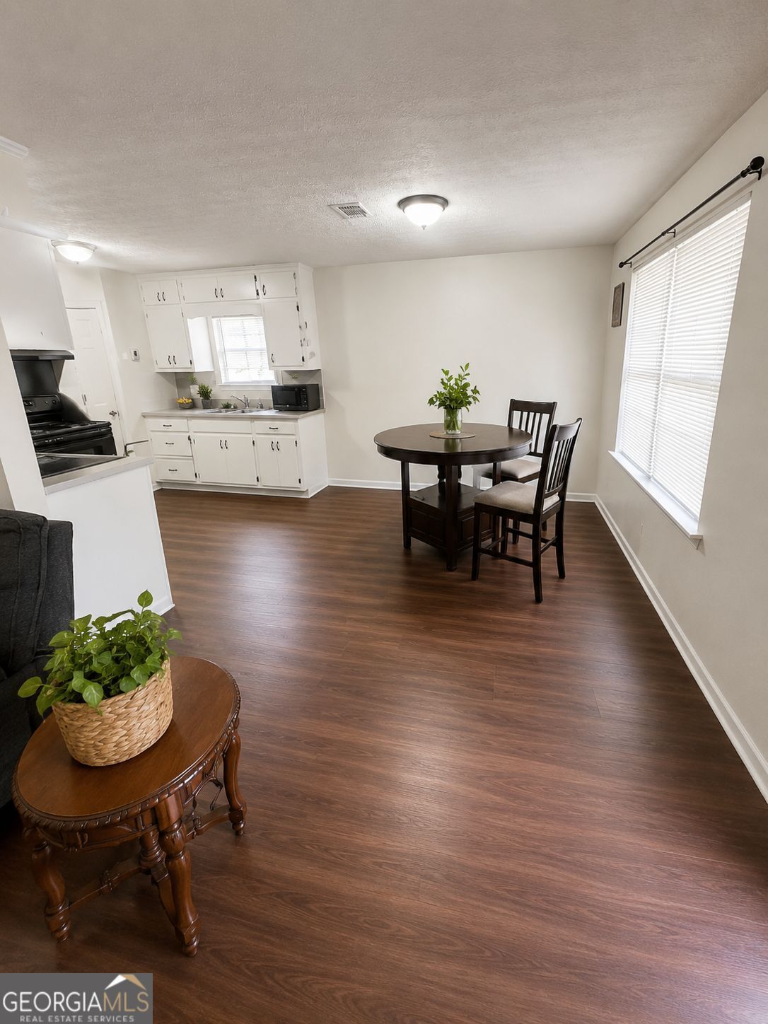 3684 Paddington Trail Property Photo 5