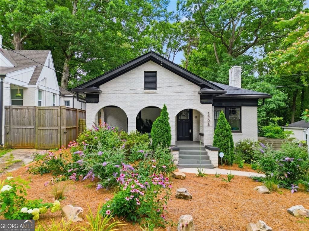 1308 Beecher Street SW Property Photo 1
