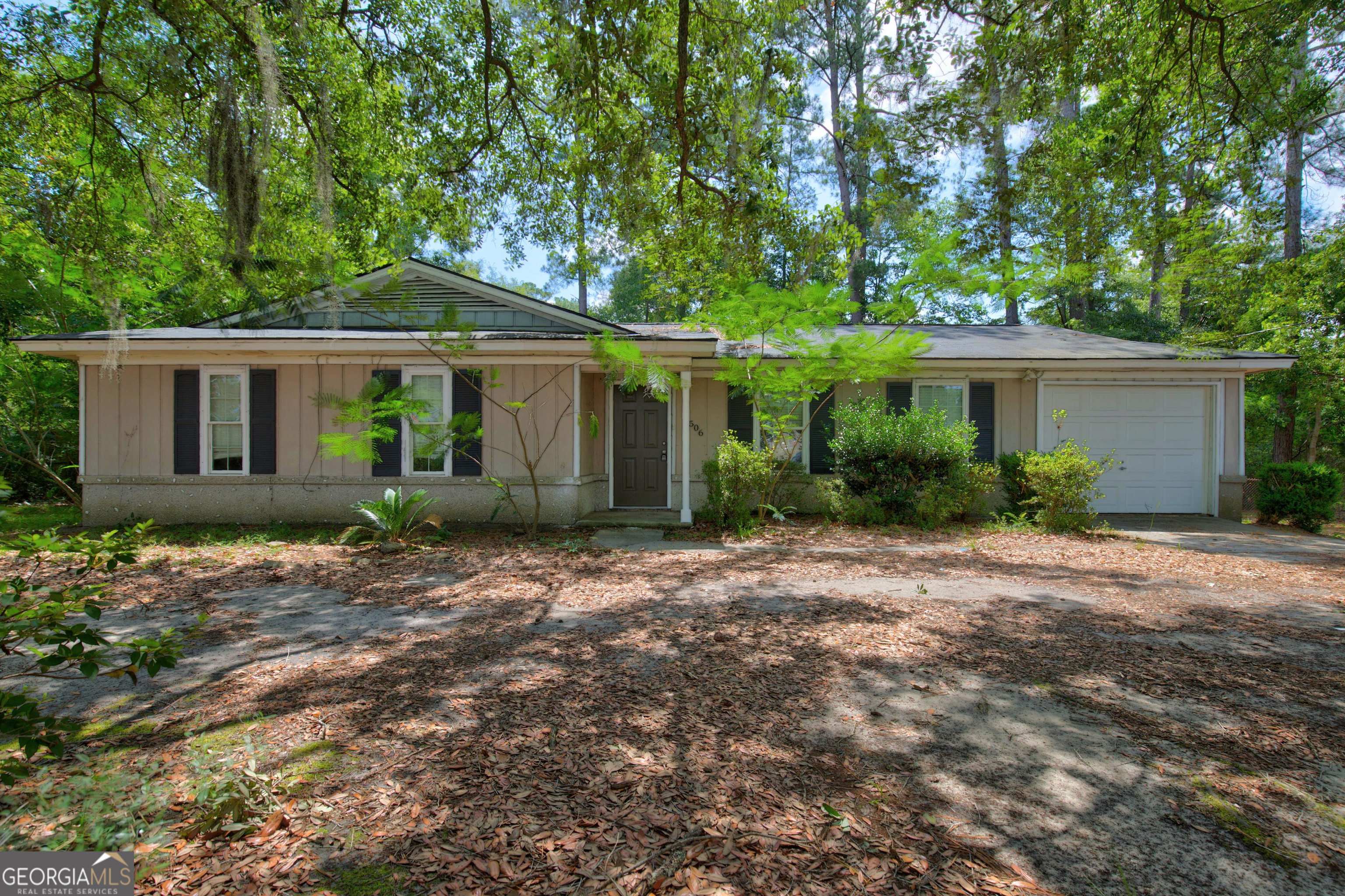 506 Oglethorpe Property Photo 2