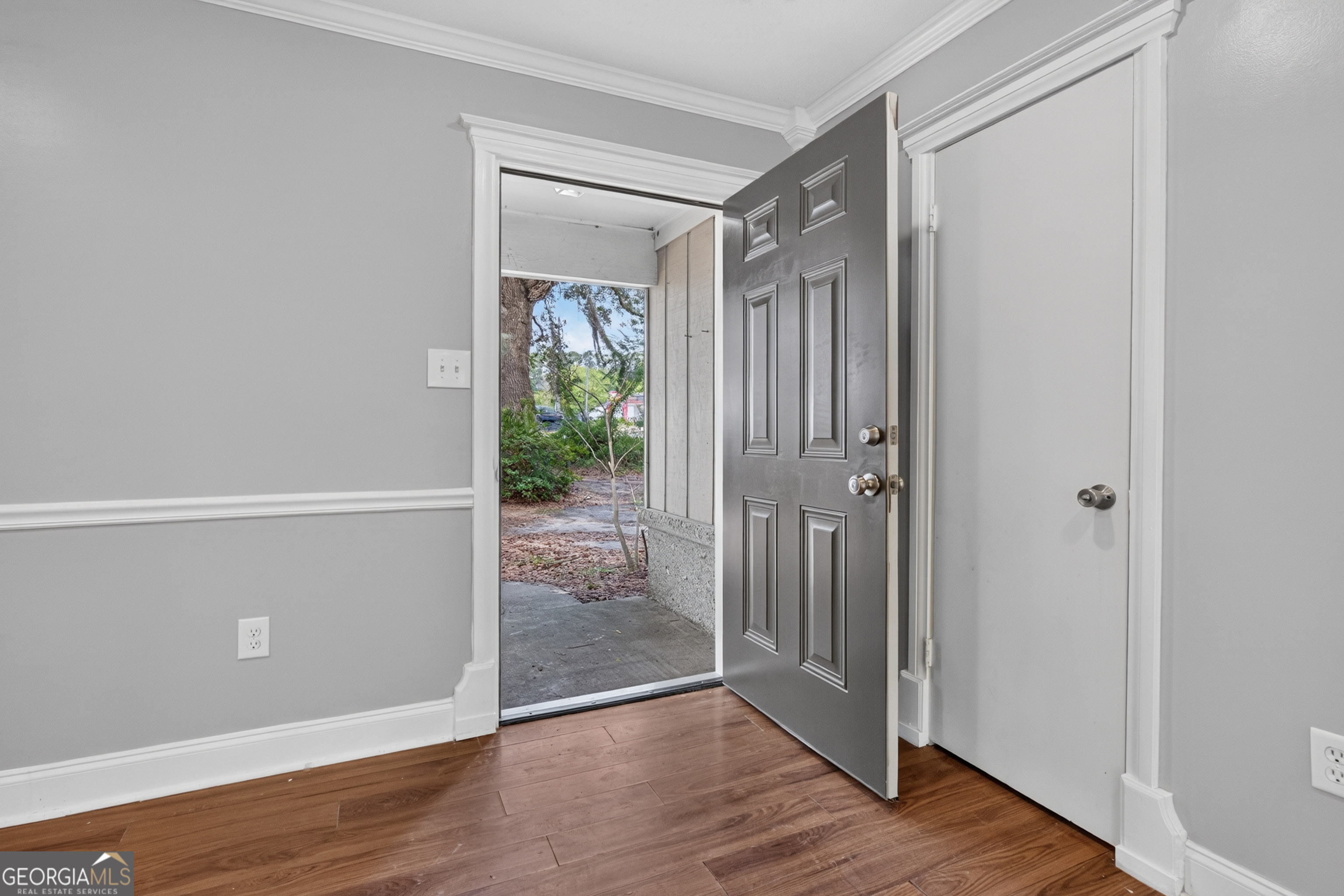 506 Oglethorpe Property Photo 5