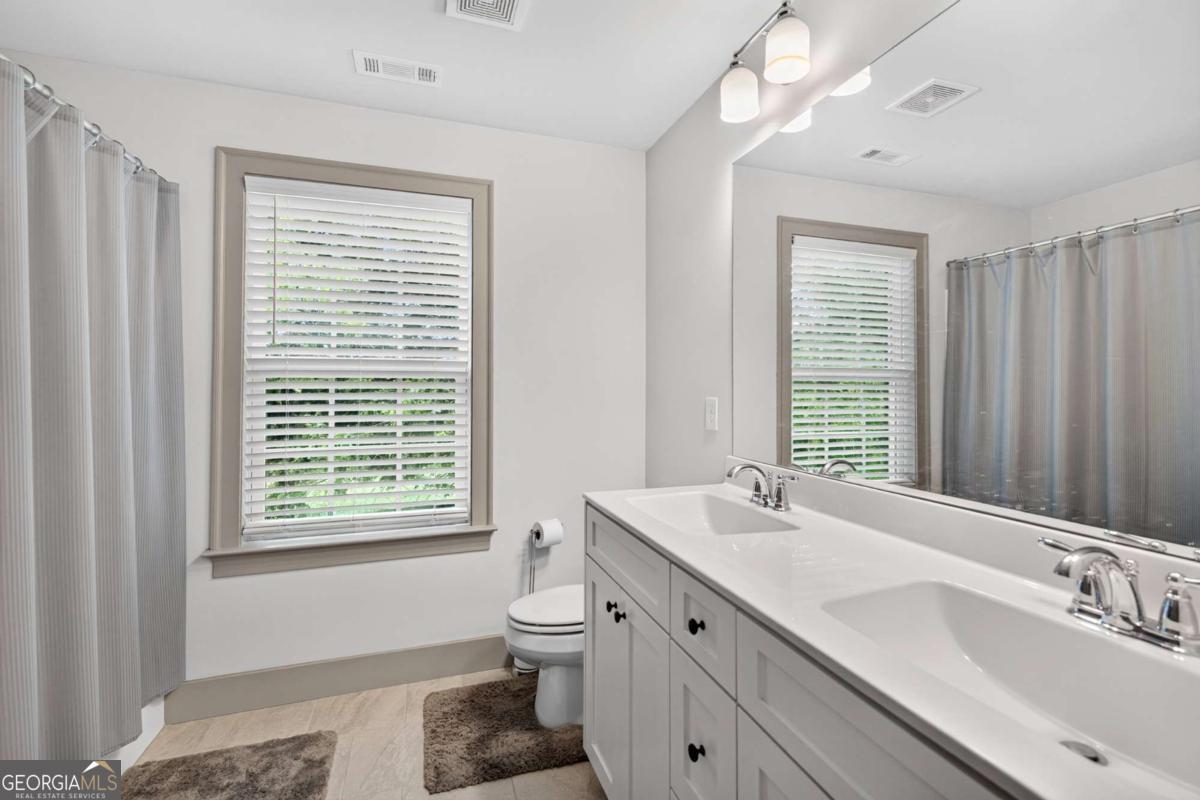 301 Edgewater Drive Property Photo 25