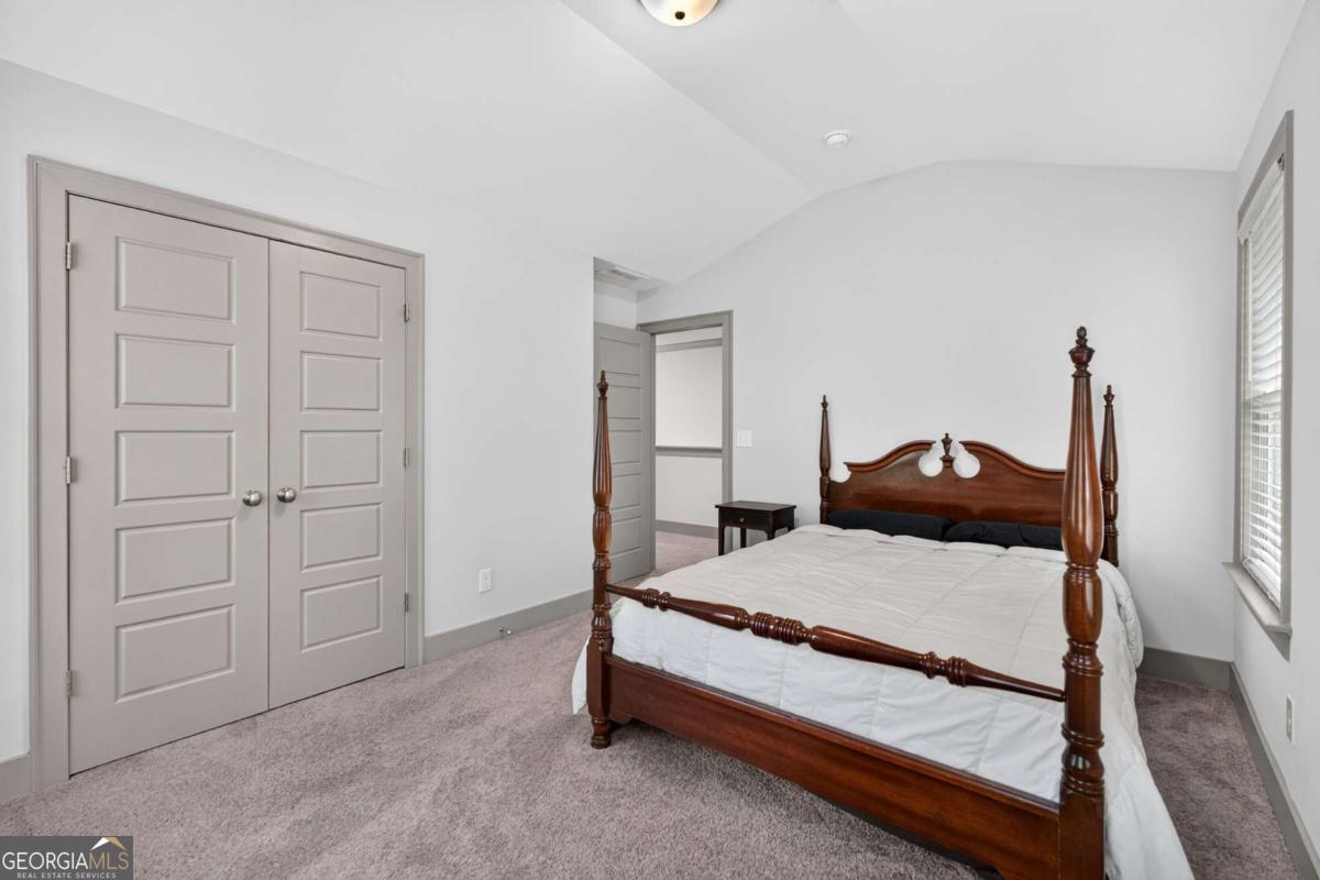 301 Edgewater Drive Property Photo 26