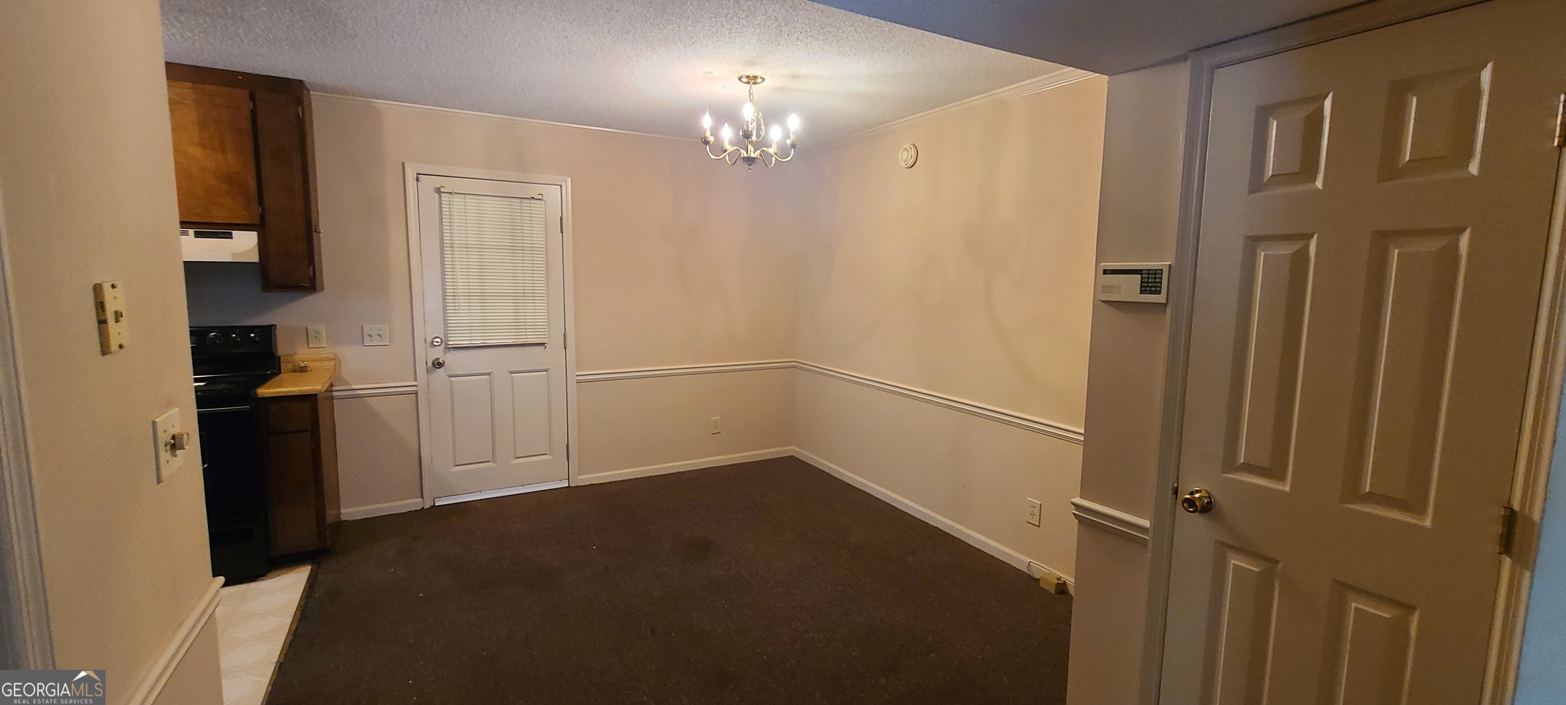 4353 Barrington Place Property Photo 5