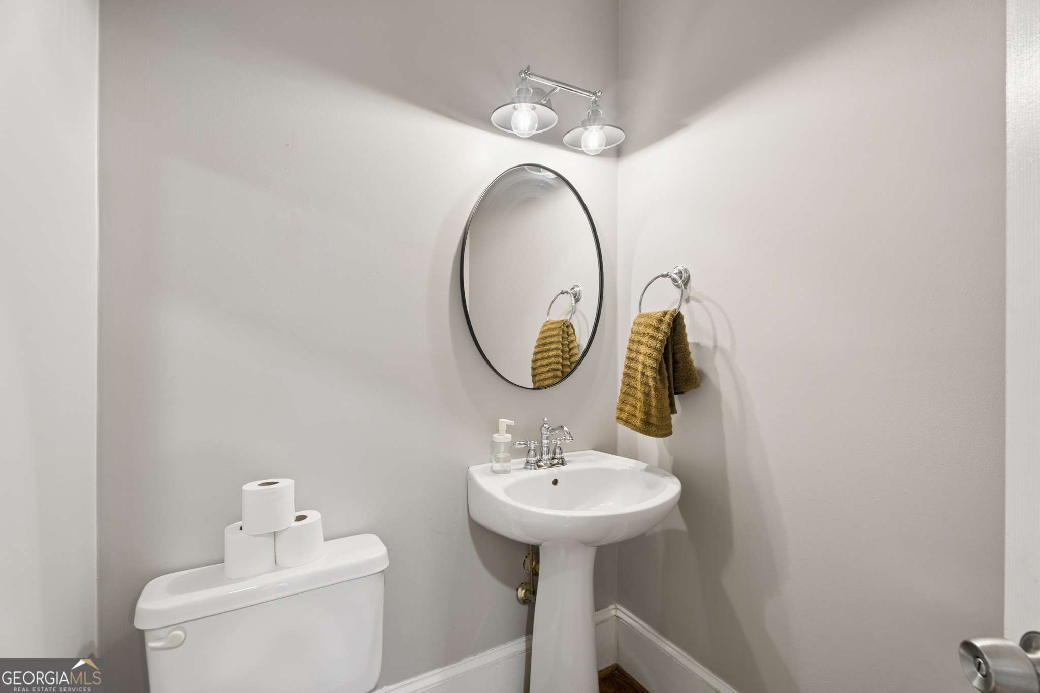 1104 Chantilly Crescent Ne Property Photo 21