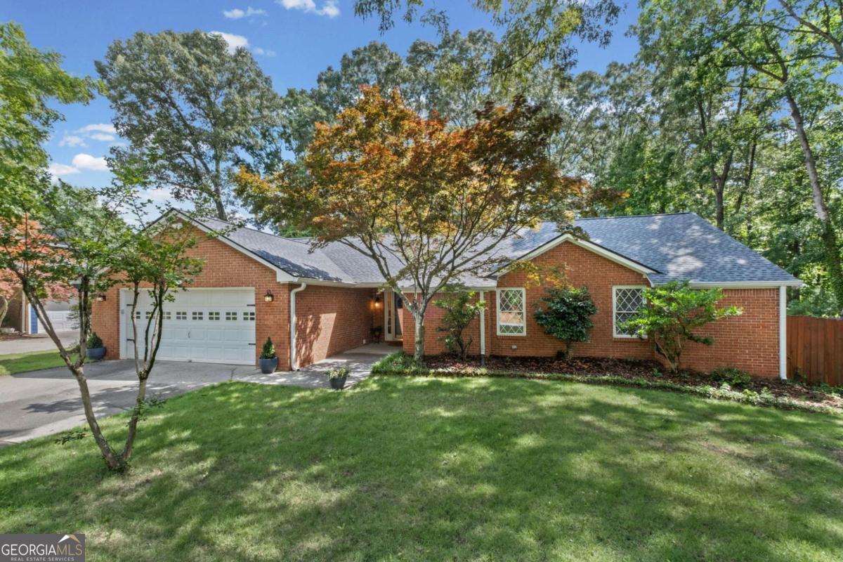 2665 Shadow Pine Drive Property Photo 1