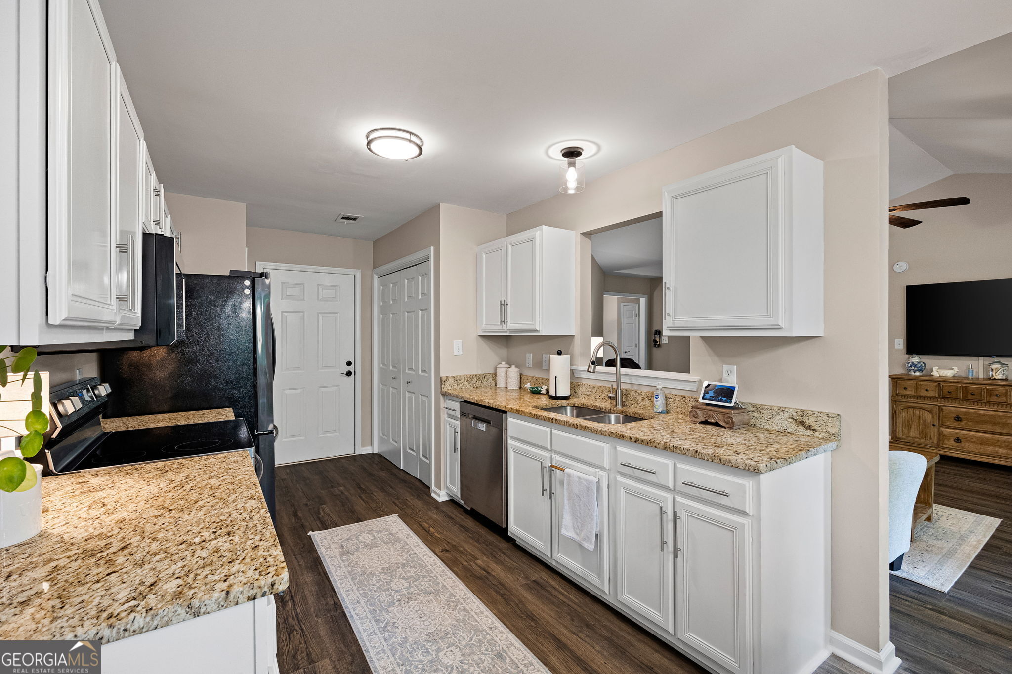 181 Colton Drive Property Photo 13