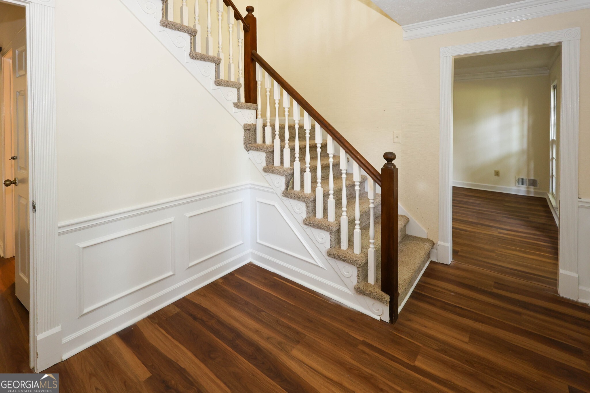 4128 Mayflower Court Sw Property Photo 3
