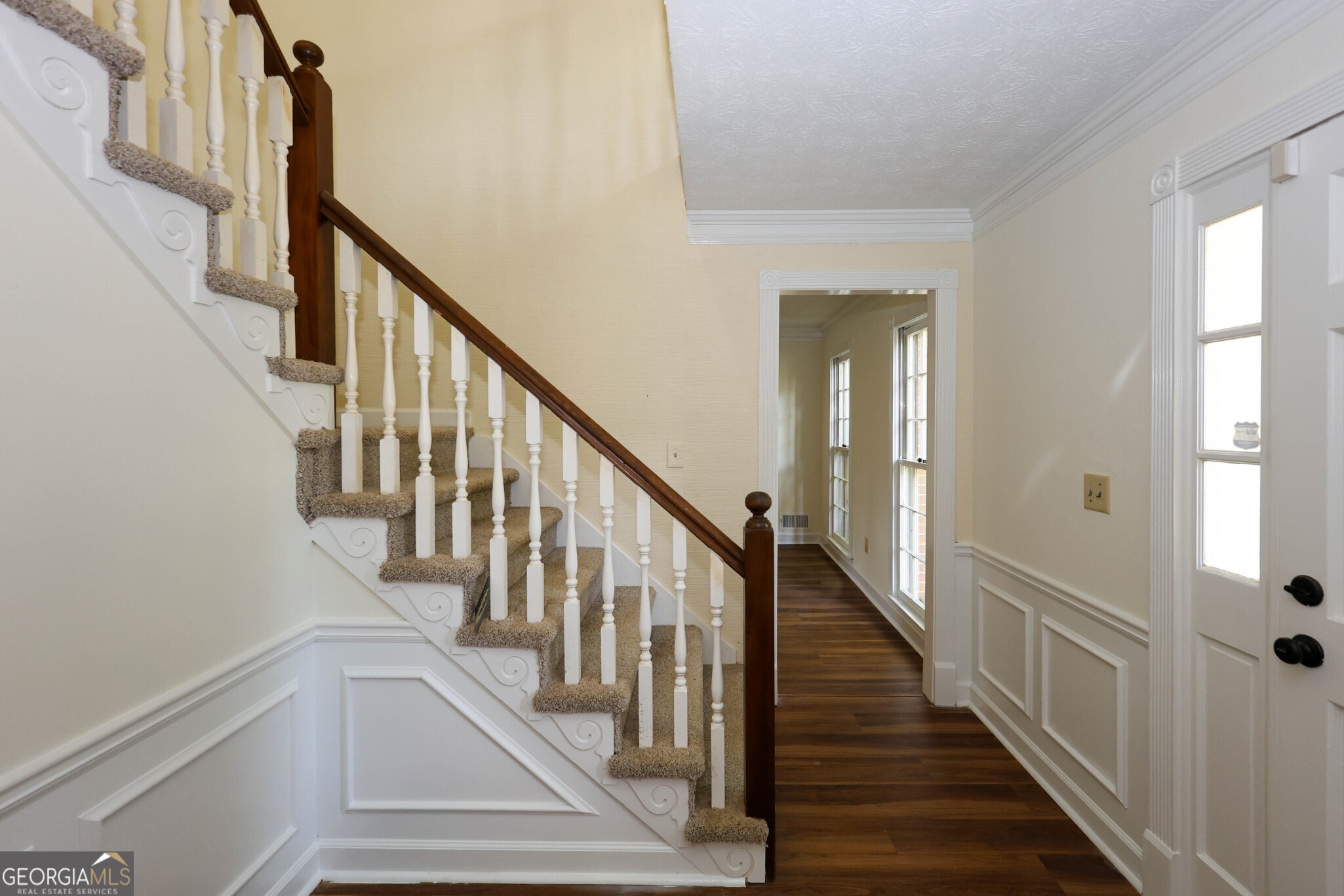 4128 Mayflower Court Sw Property Photo 4