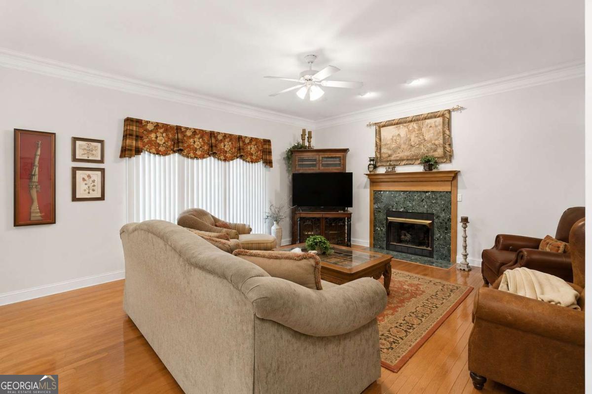 3 Belmont Court Se Property Photo 4