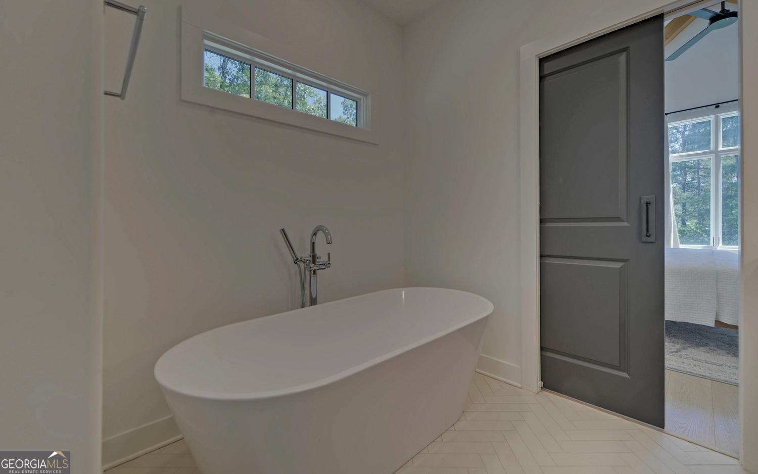 96 Barefoot Bay Road Property Photo 28