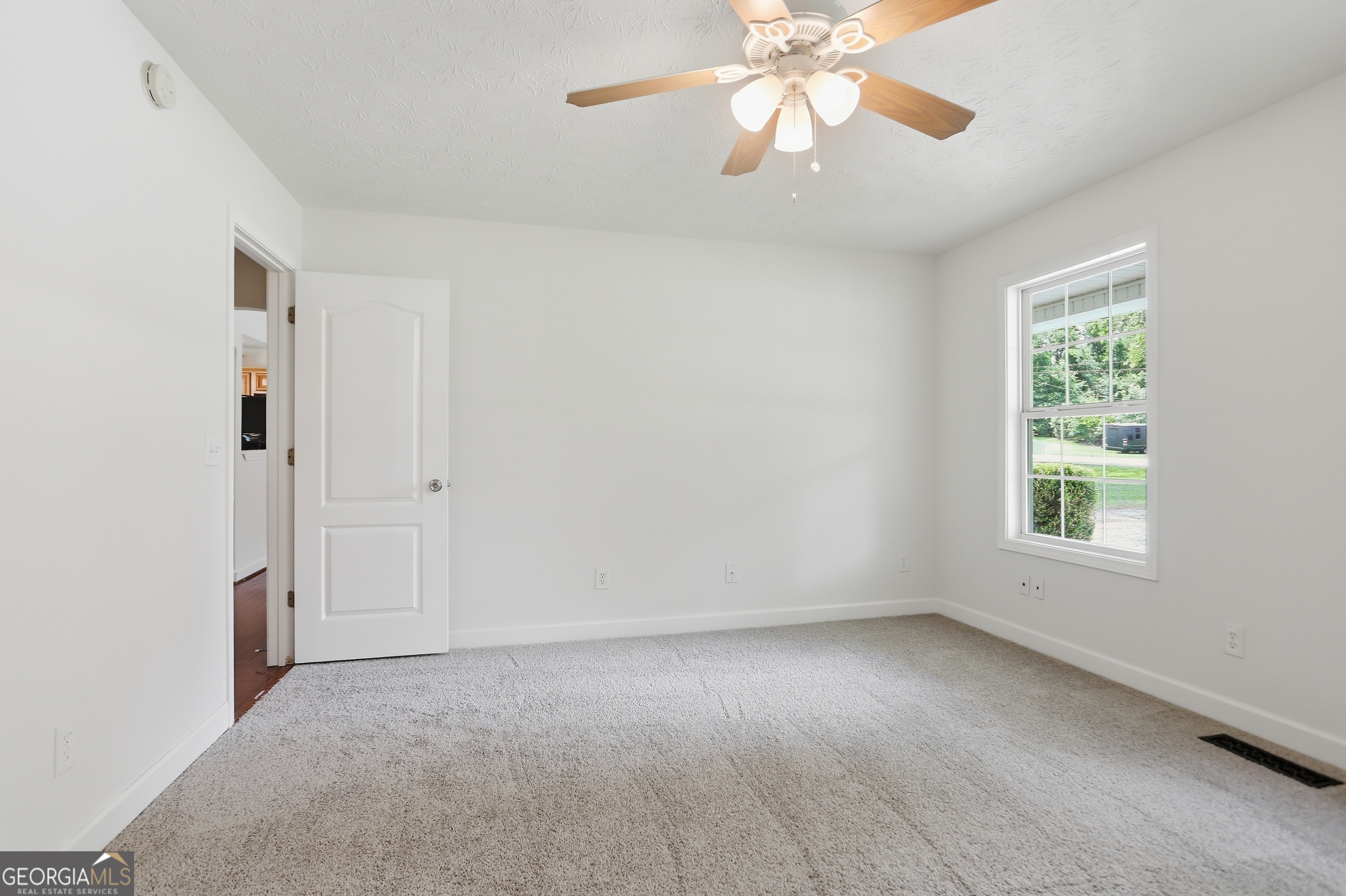 345 Rainey Road Property Photo 12