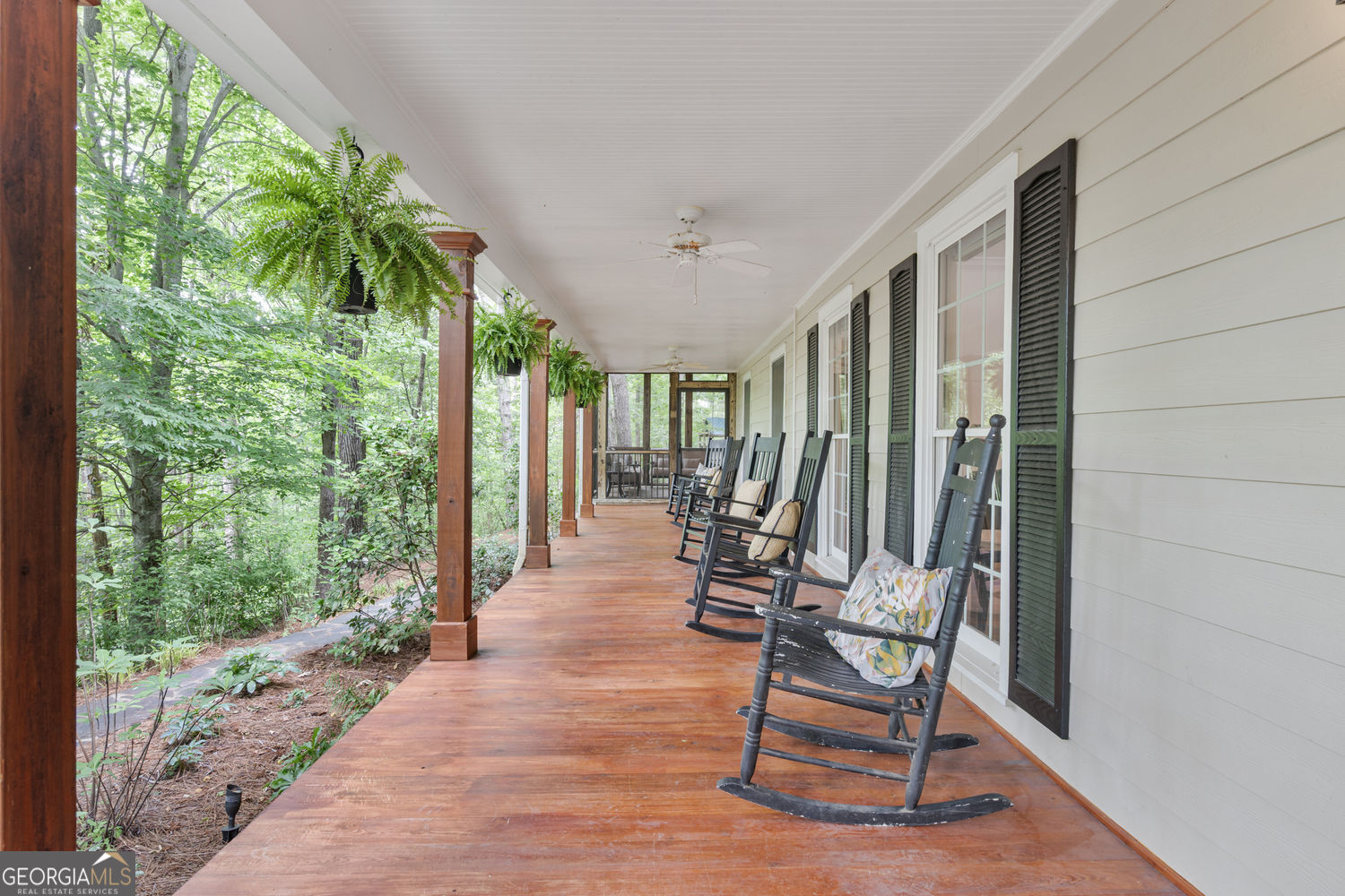 3300 Jim Moore Road Property Photo 10