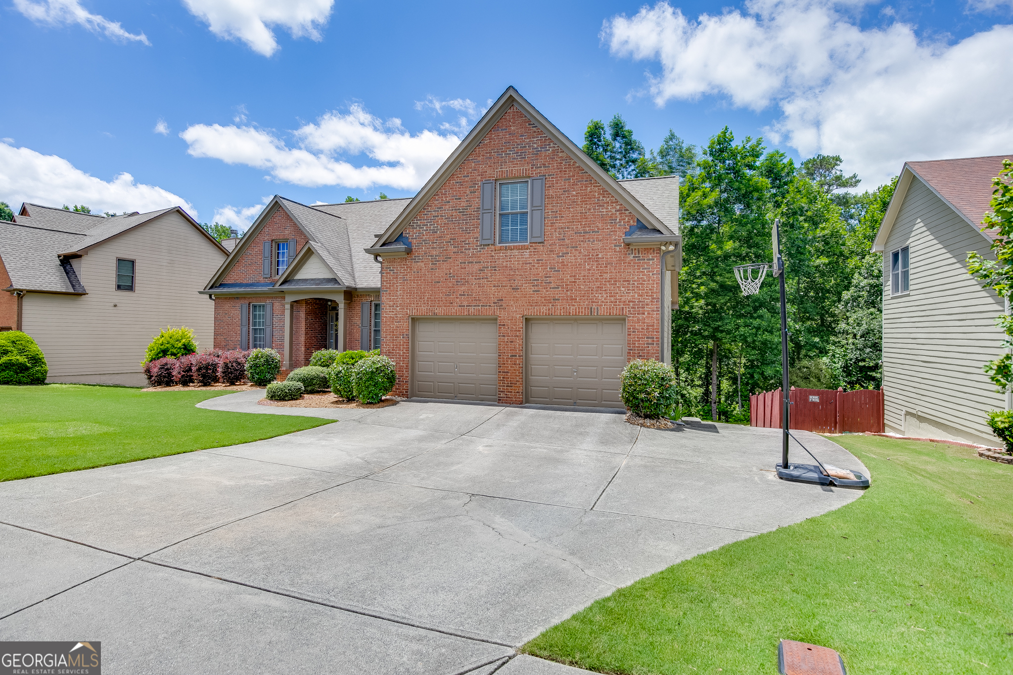 2375 Stone Willow Way Property Photo 3