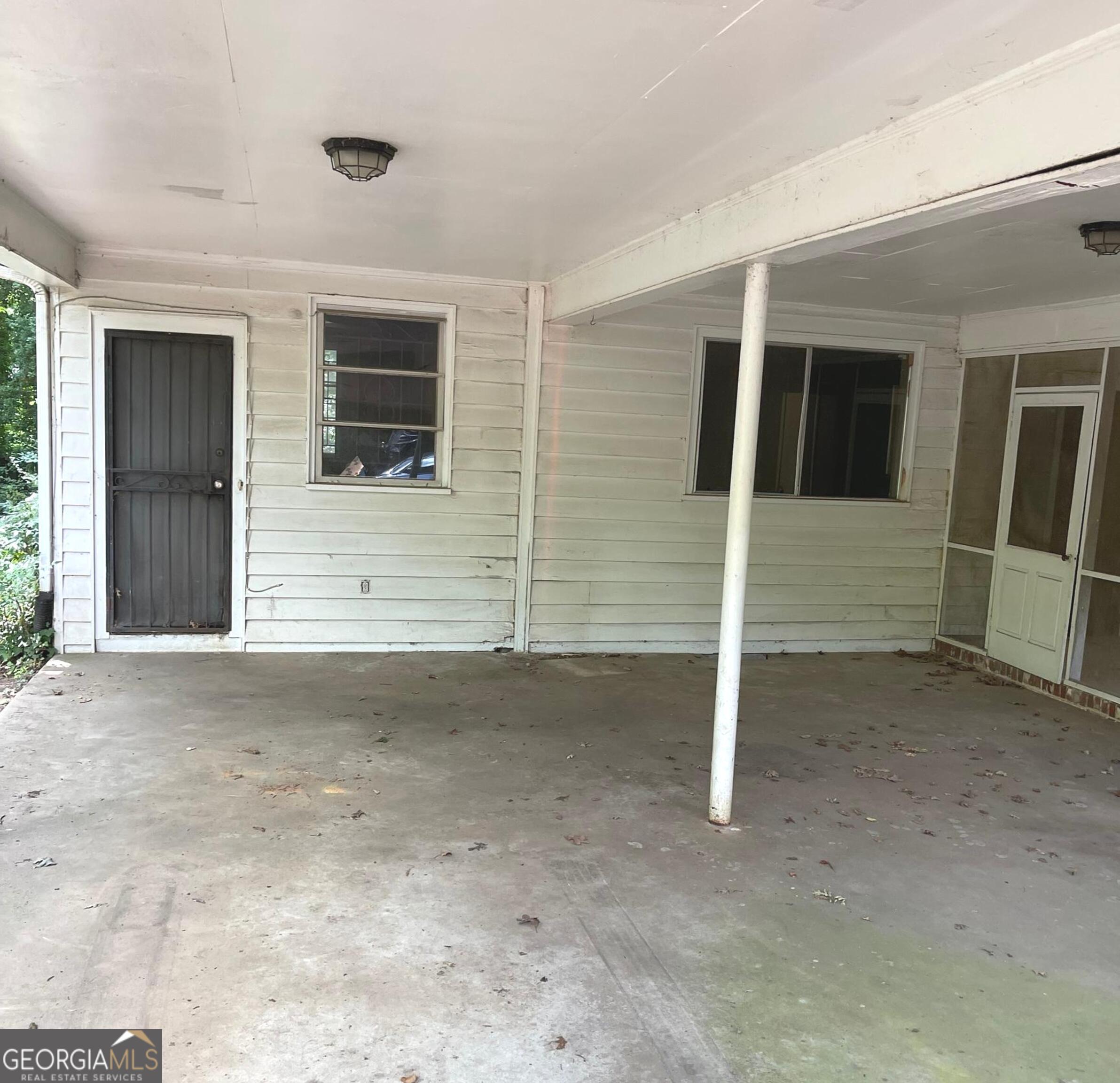 1976 Delowe Drive Sw Property Photo 10