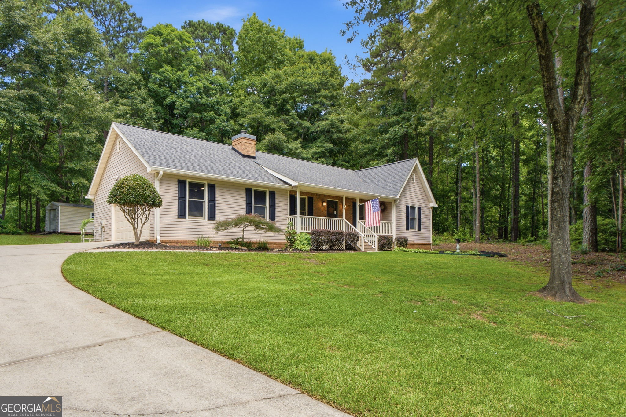 275 Pine Tree Lane Property Photo 4