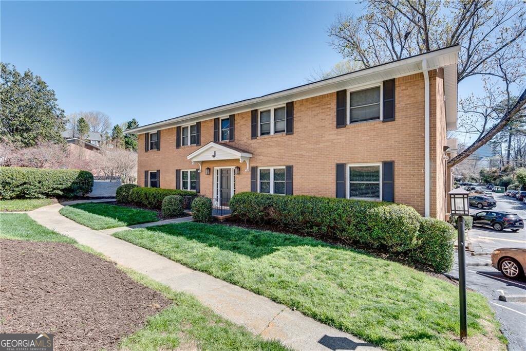 3510 Roswell Road # H1 Property Photo 1