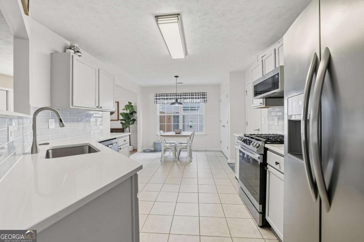 313 Westminster Drive Property Photo 11