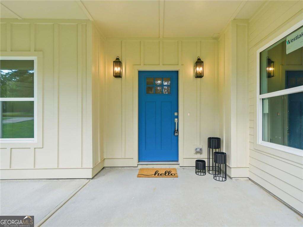 2186 Freydale Road Se Property Photo 3