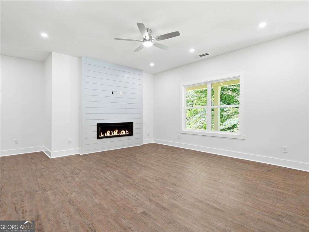 2186 Freydale Road Se Property Photo 7