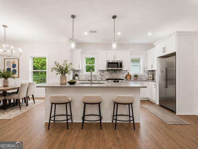 2186 Freydale Road Se Property Photo 9