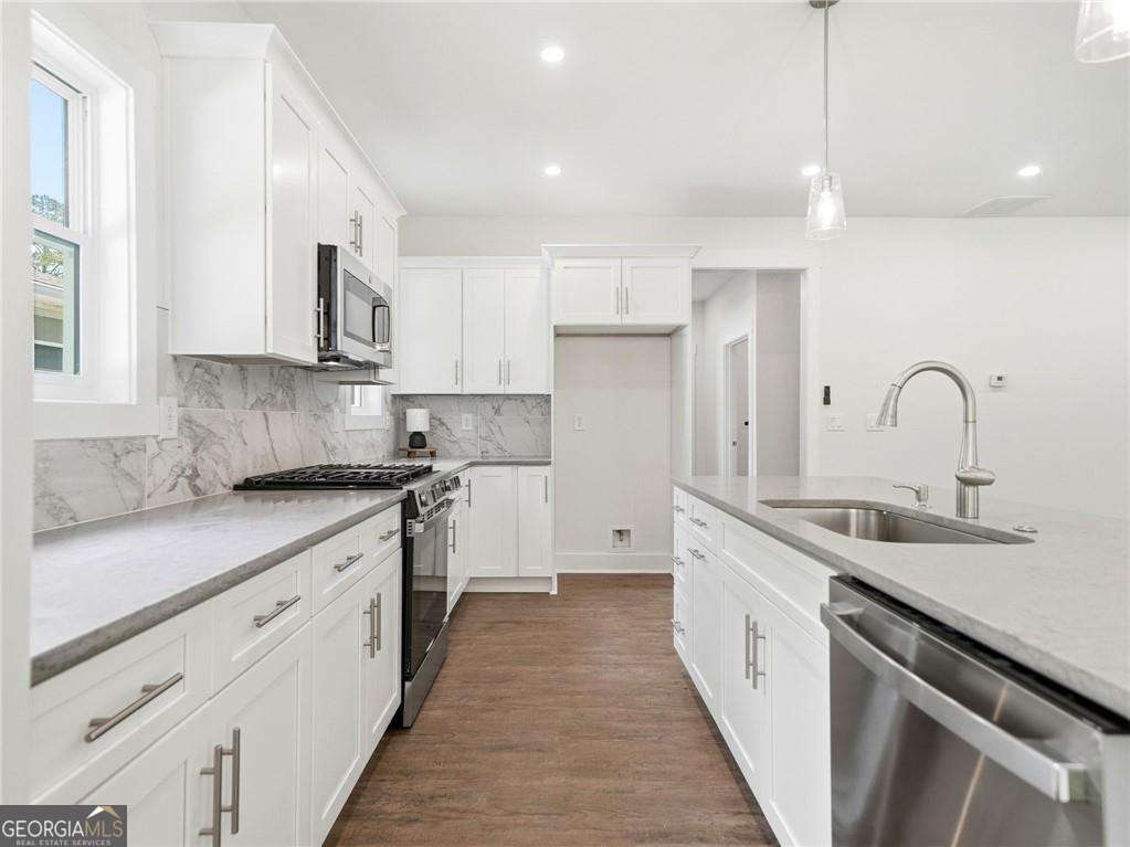 2186 Freydale Road Se Property Photo 11