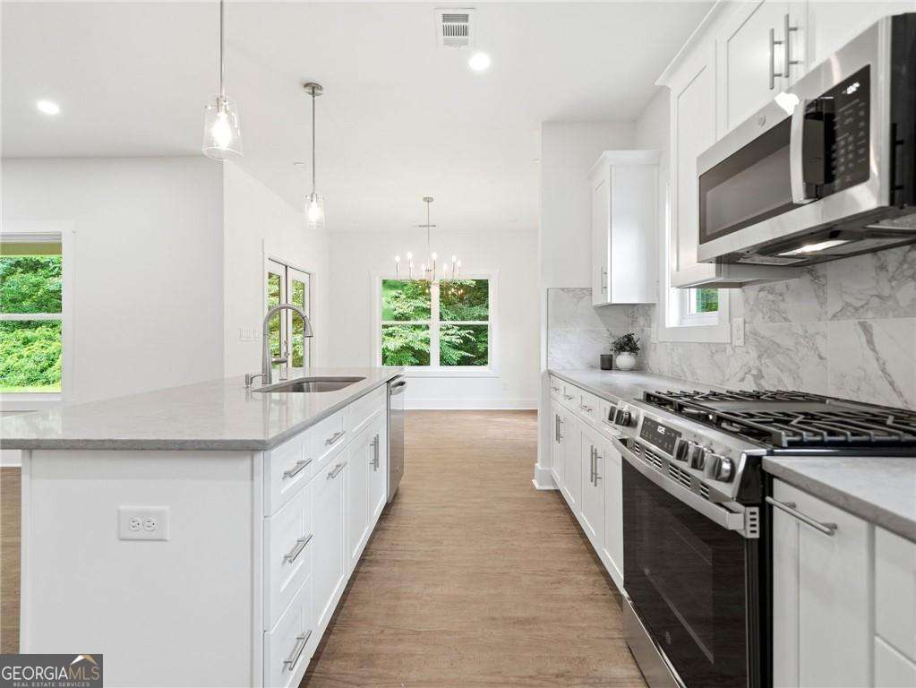 2186 Freydale Road Se Property Photo 14