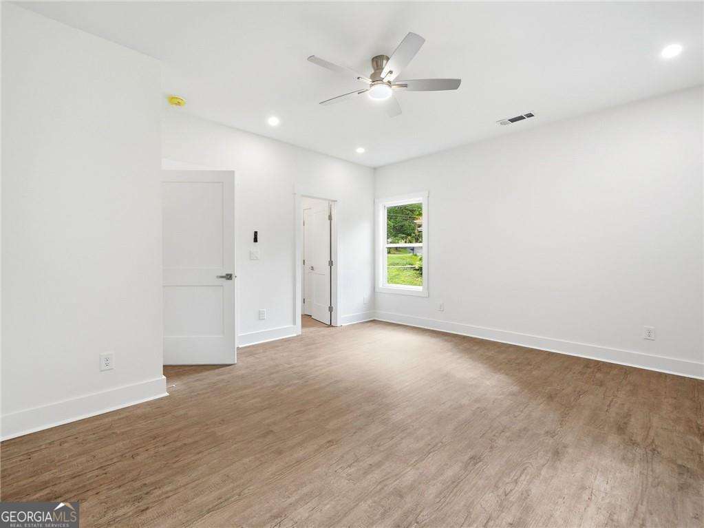2186 Freydale Road Se Property Photo 23