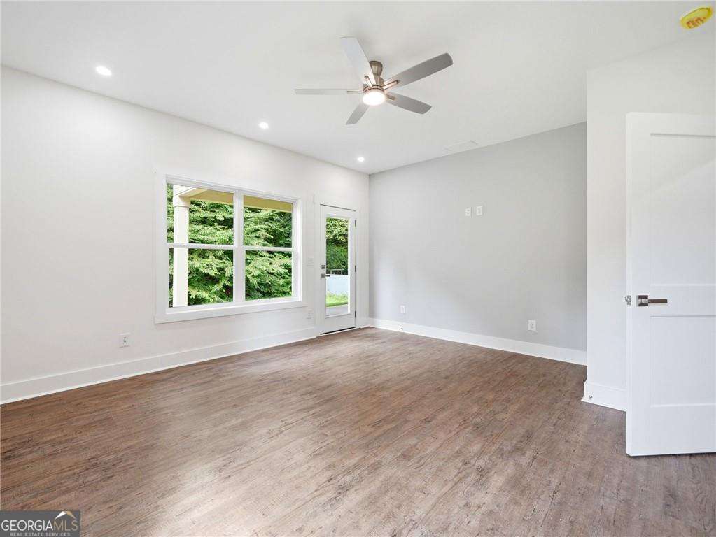 2186 Freydale Road Se Property Photo 24