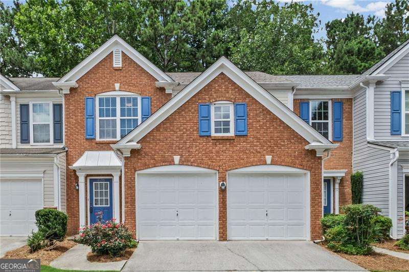 4120 Royal Regency Circle Nw Property Photo 1