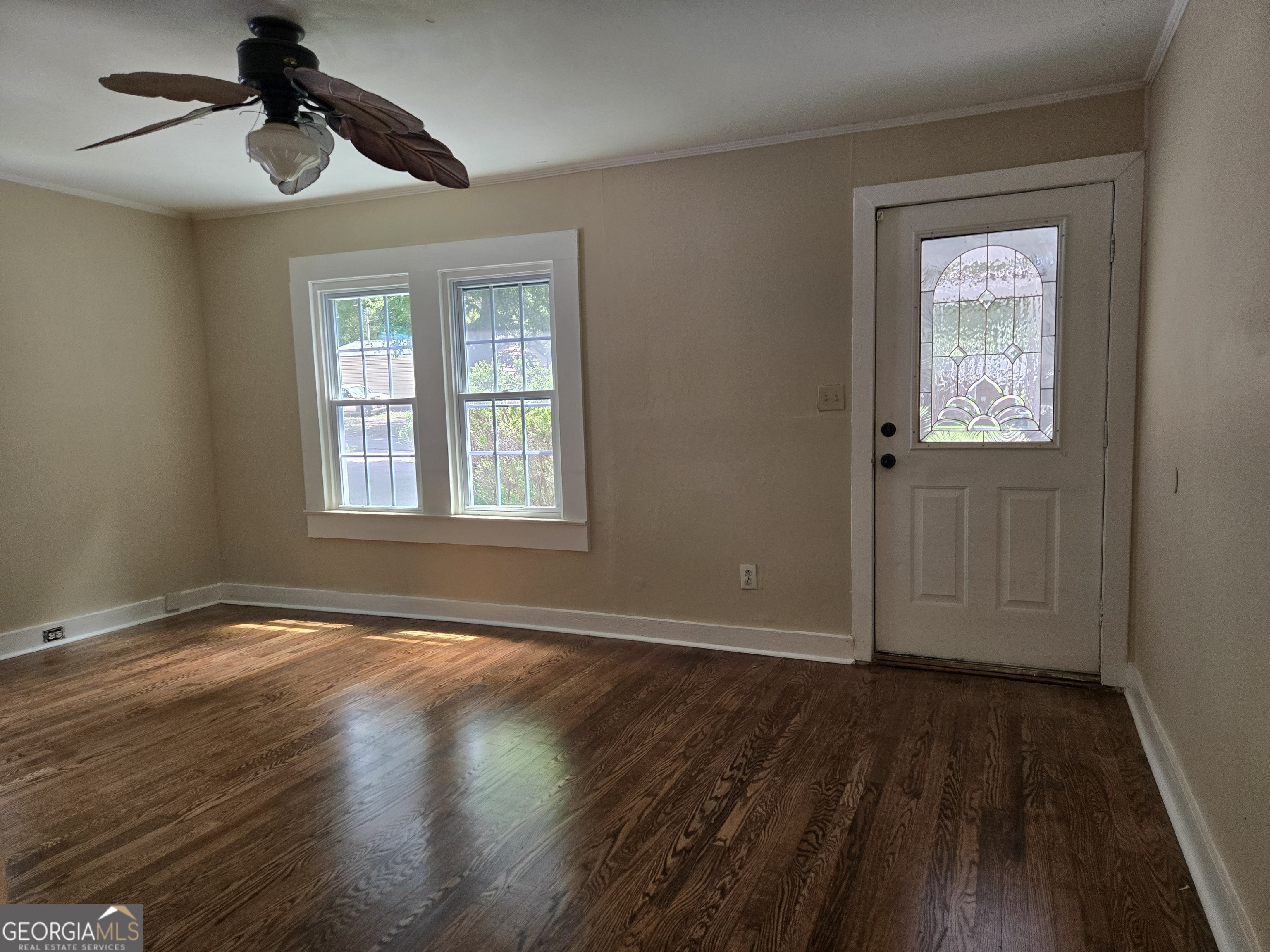 113 Maple Street Property Photo 4