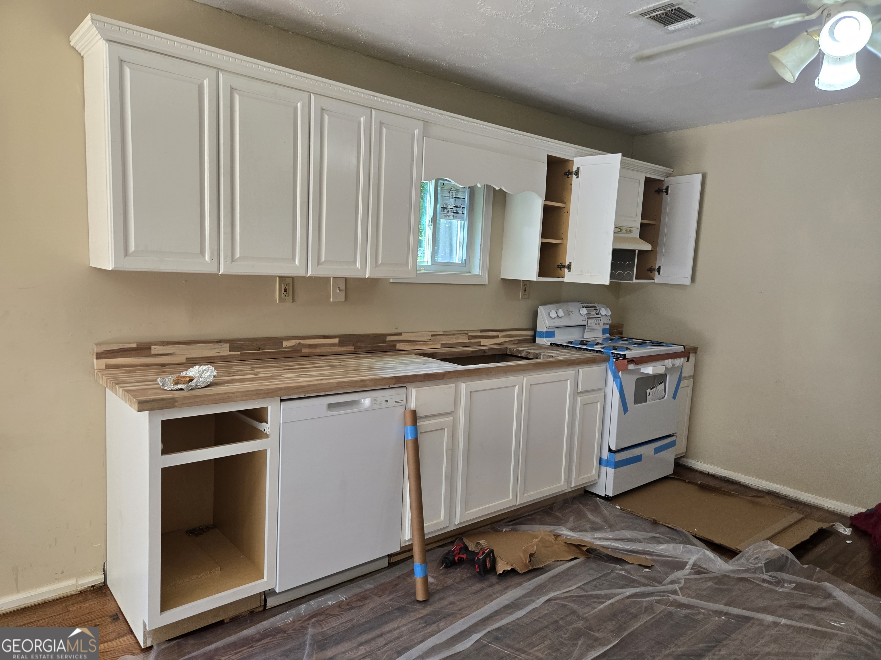 113 Maple Street Property Photo 5