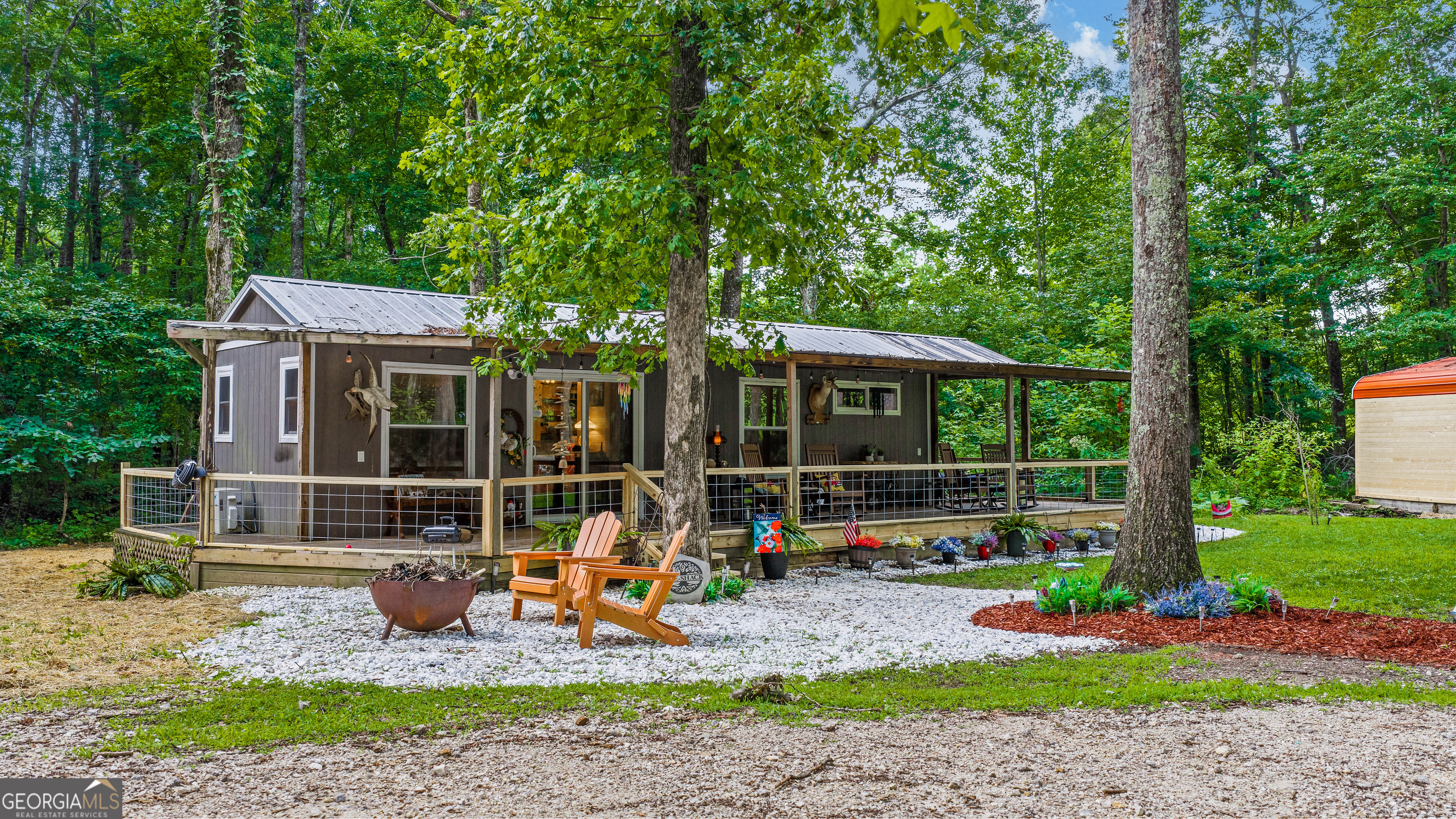 305 Golf Course Road Property Photo 4
