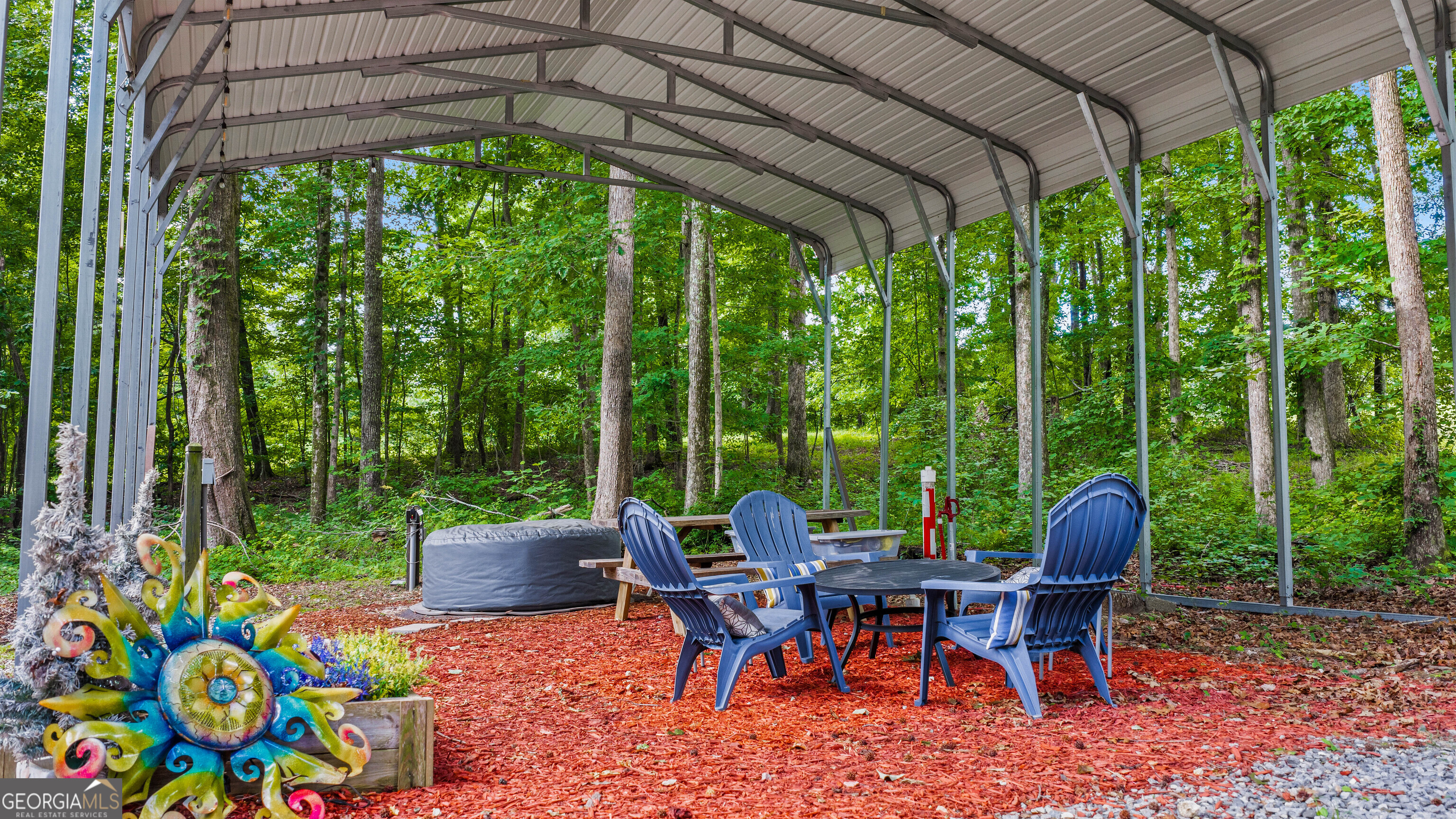 305 Golf Course Road Property Photo 9