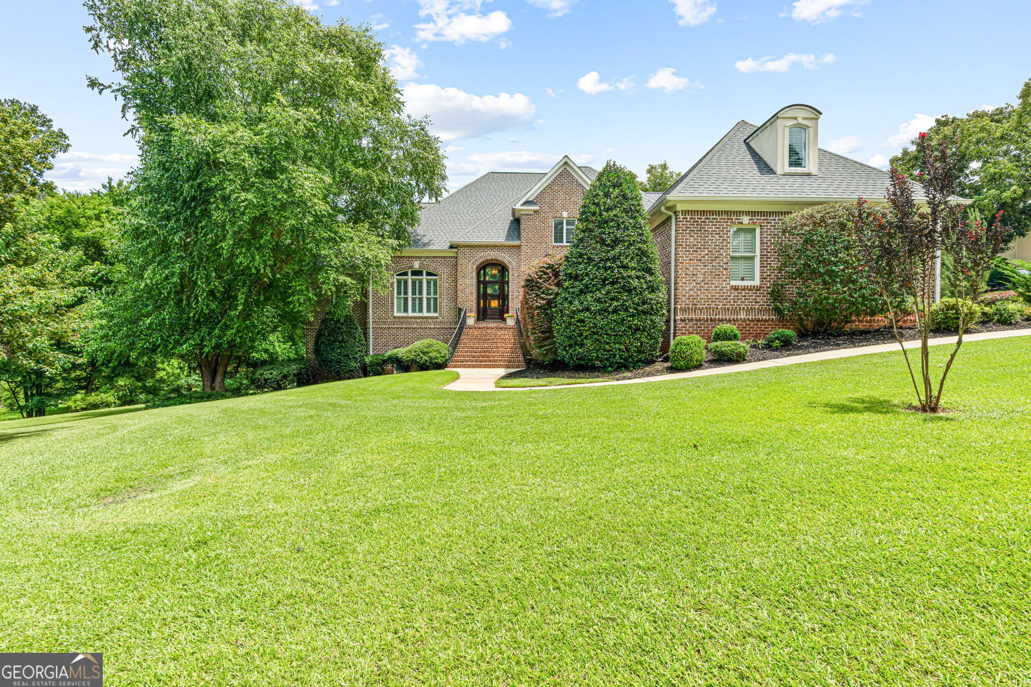 105 Steeplechase Run Property Photo 4