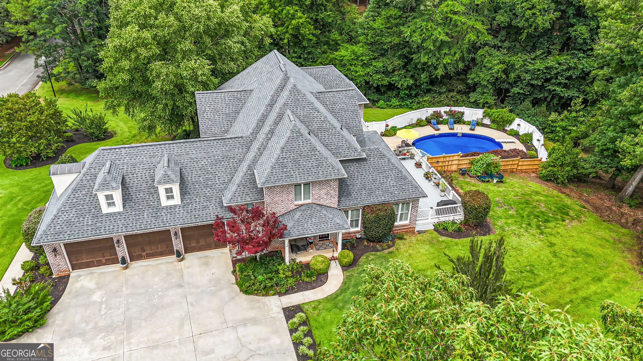 105 Steeplechase Run Property Photo 8