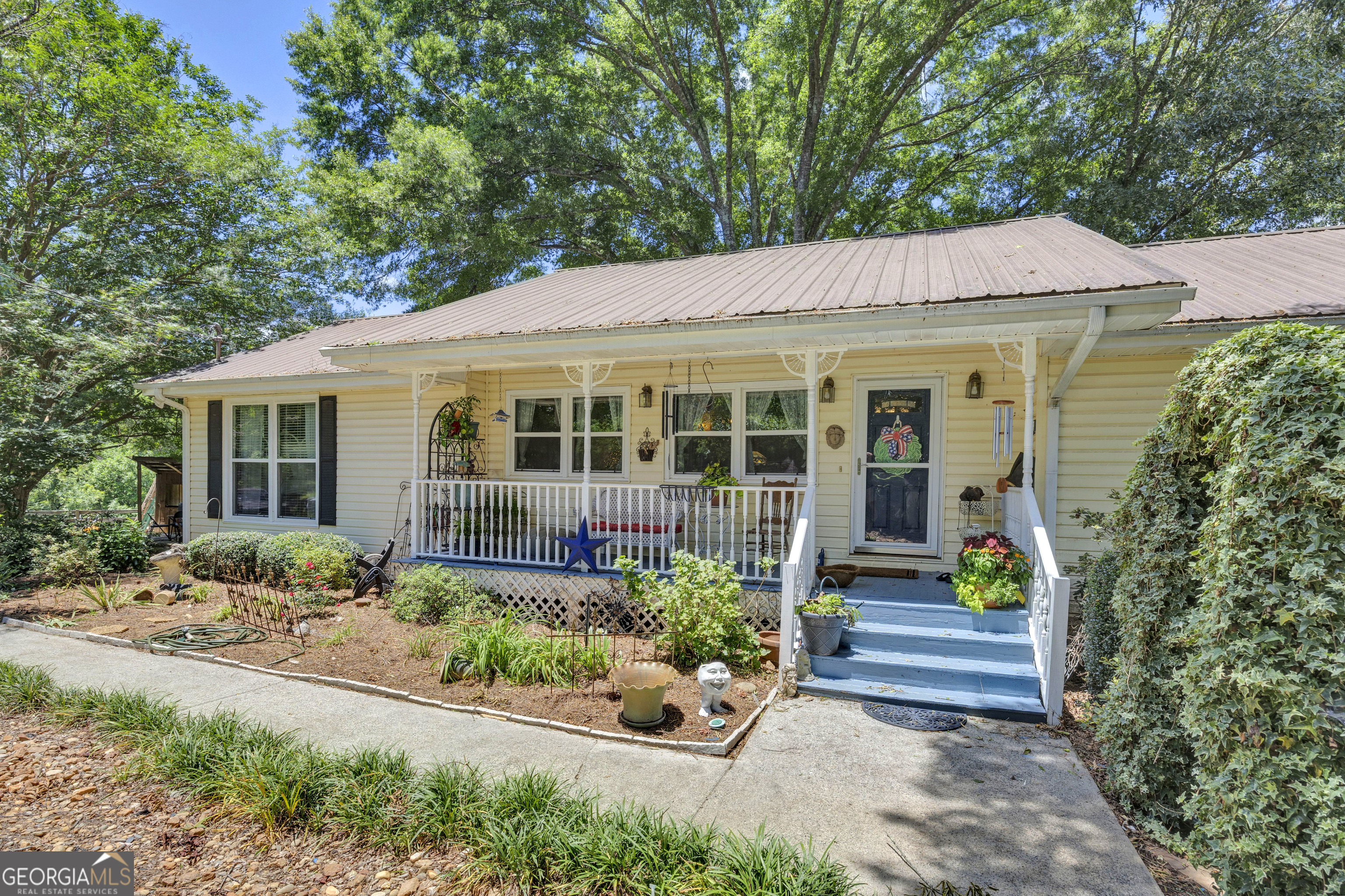 4133 H D Atha Road Property Photo 1